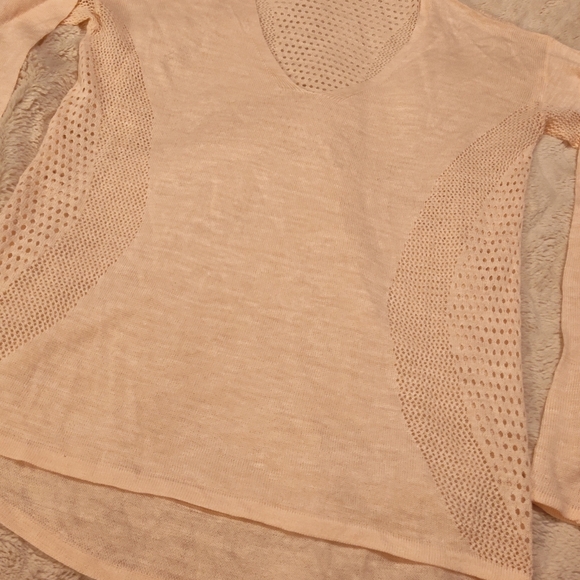 Like-New Lululemon Athletic Lightweight Sweater (NO SIZE TAG, SEE MEASUREMENTS) - Picture 2 of 16